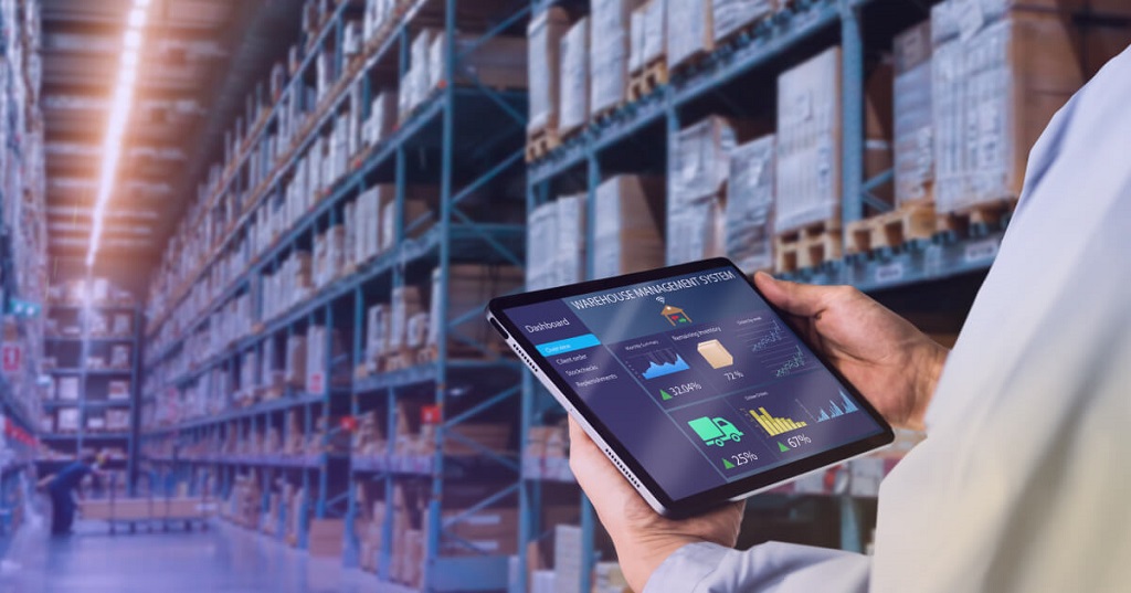 How can data warehousing technology help in enabling analytics
