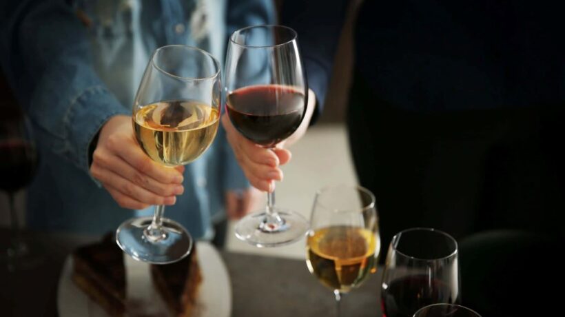 A Guide to Hosting Memorable Wine Experiences at Home